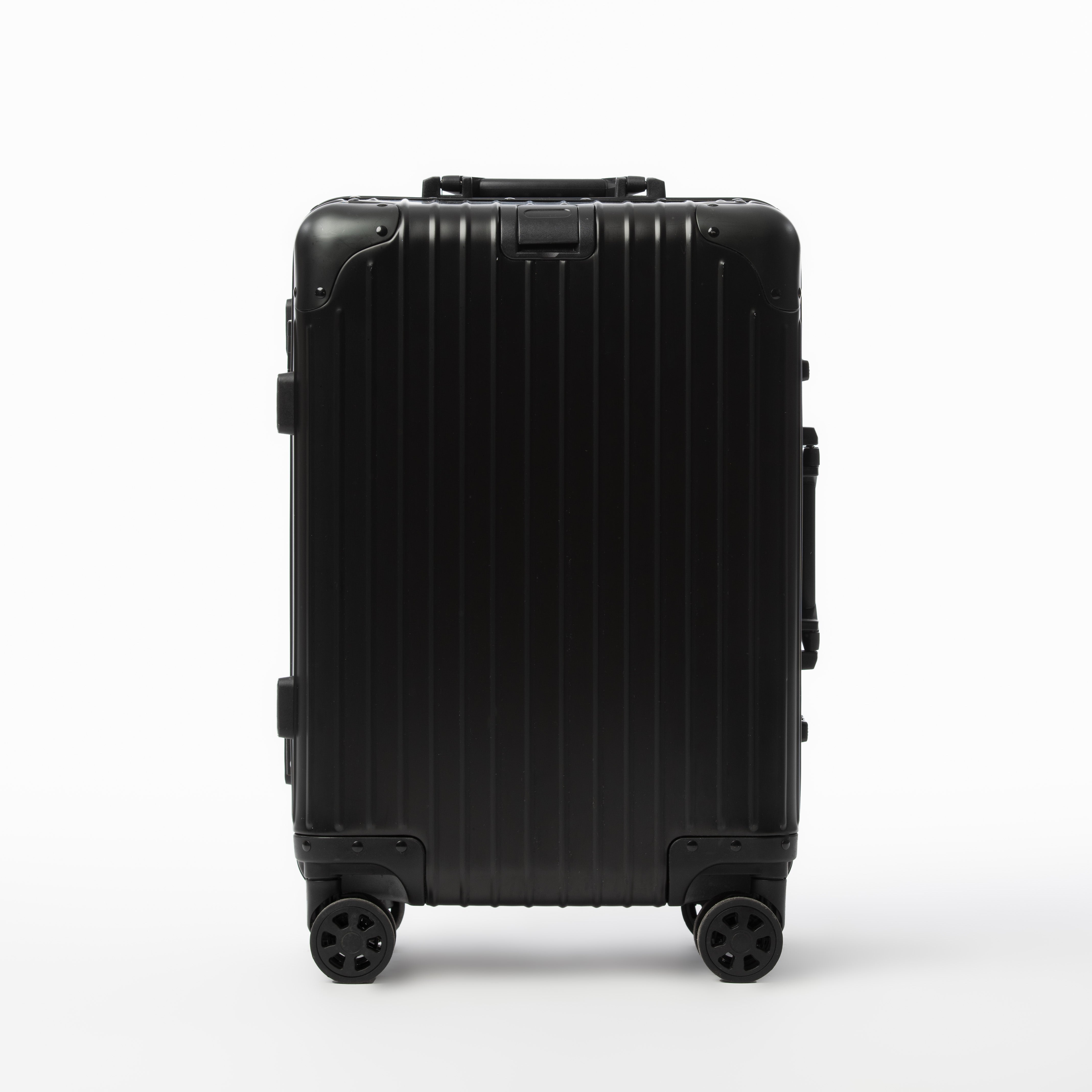 ALUMINUM SUITCASE PRE-ORDER SHIPPING NOV 20TH