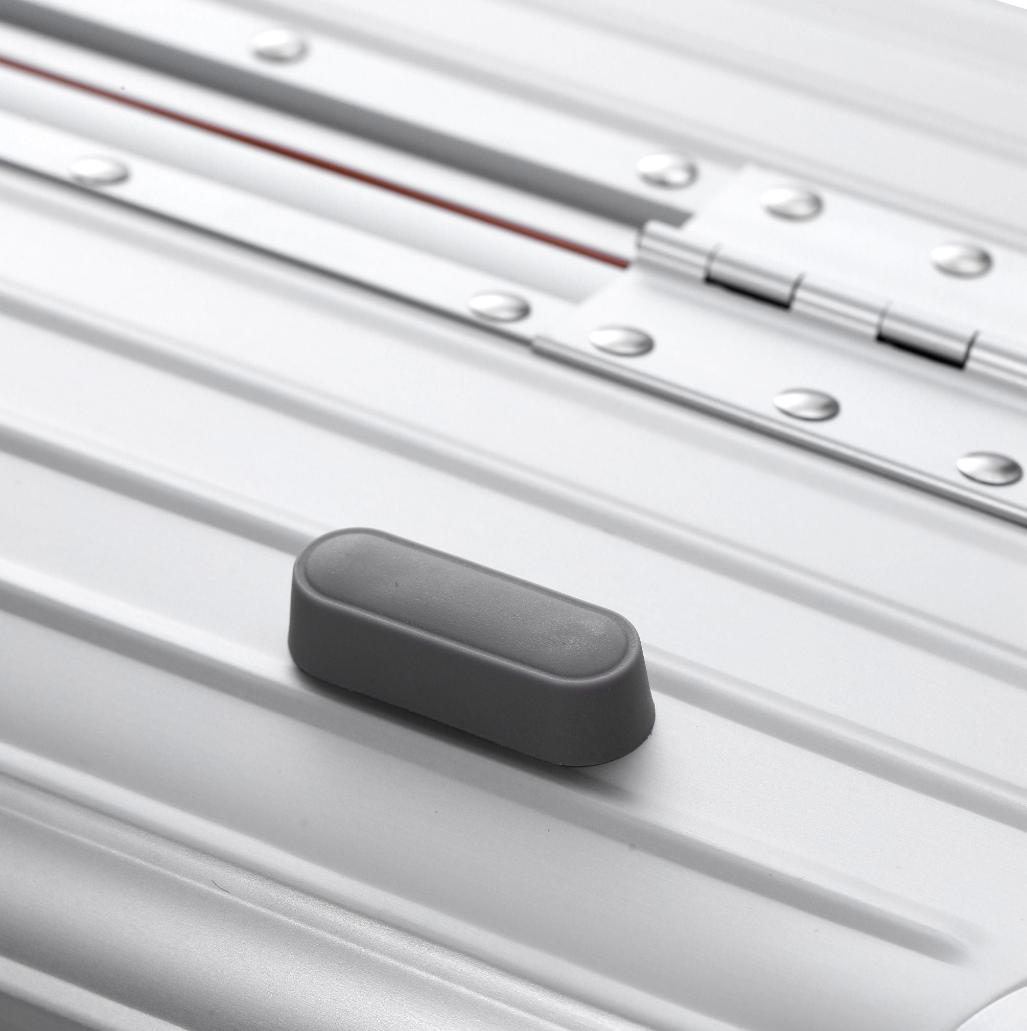 LIMITED LEATHER EDITION ALUMINUM SUITCASE