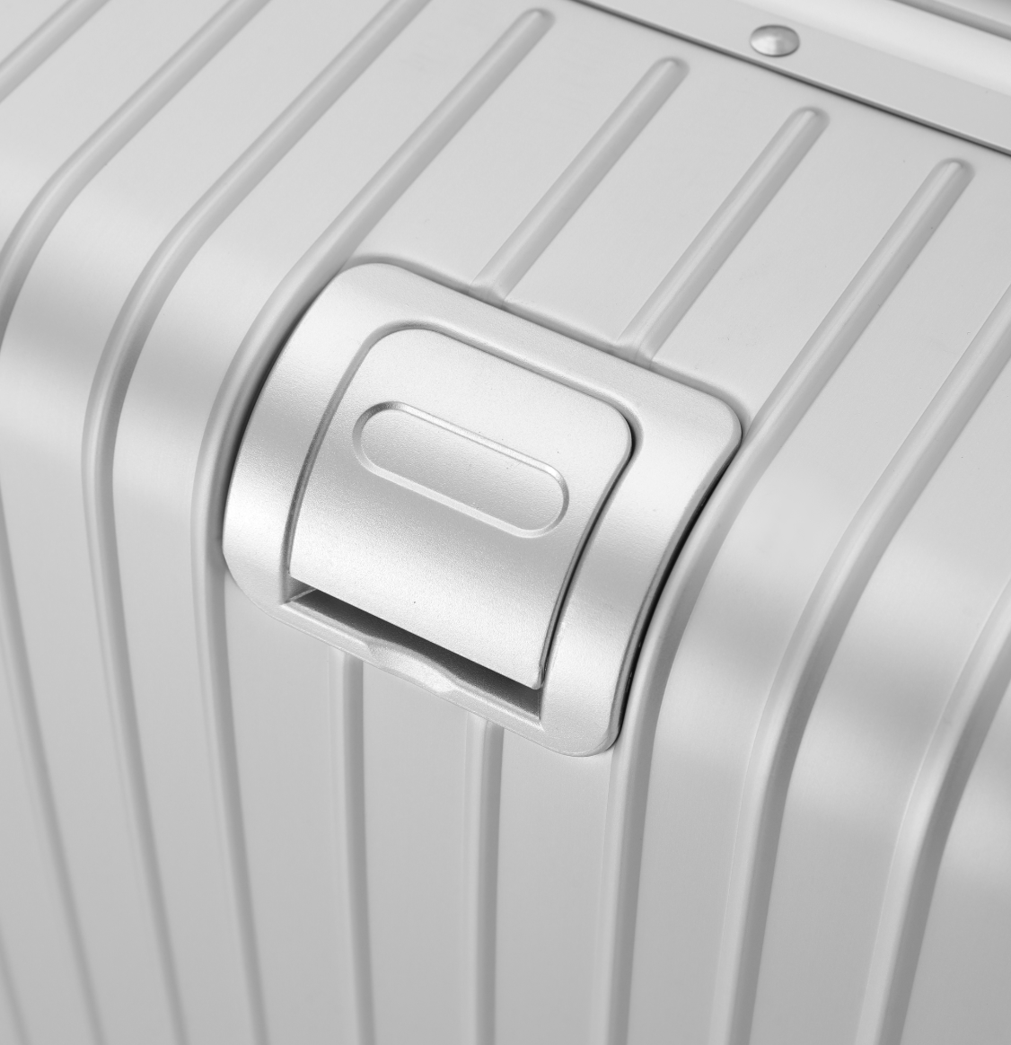 ALUMINUM SUITCASE