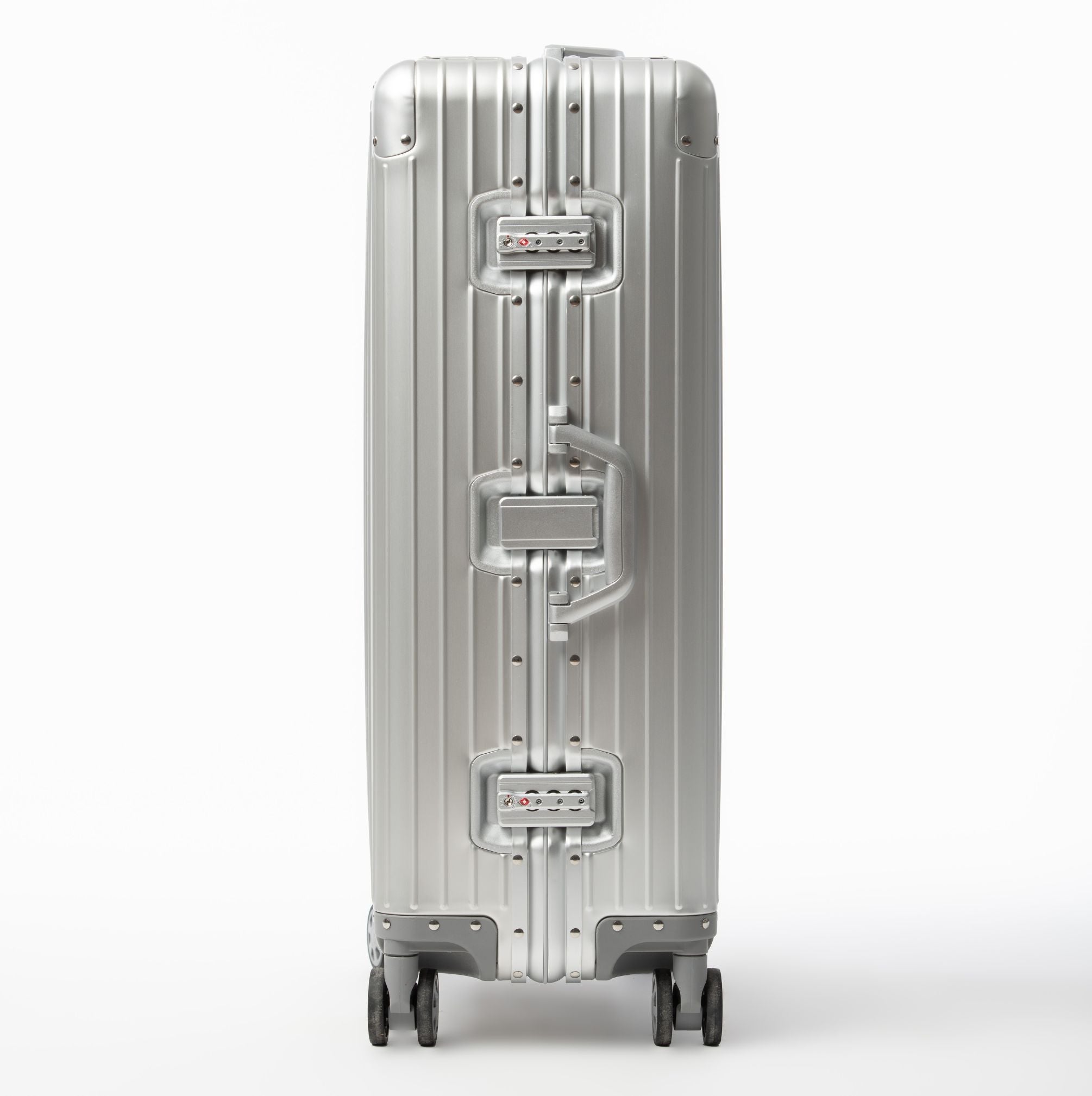 80% OFF ALUMINUM SUITCASE V1 VERSION & APPROVED RETURNS