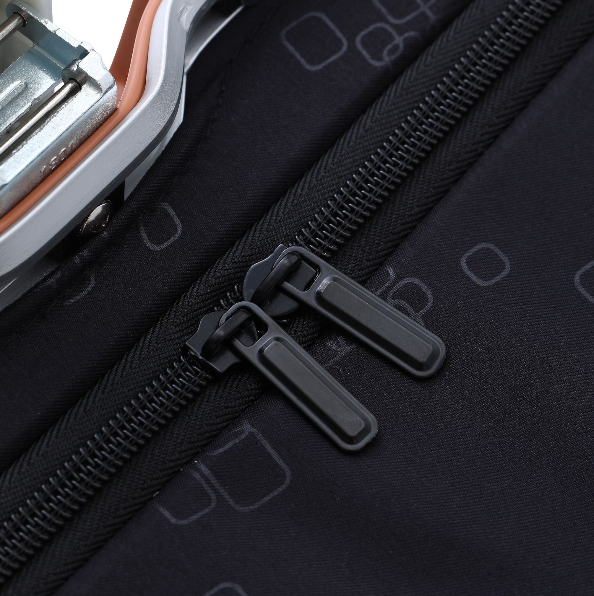 LIMITED LEATHER EDITION ALUMINUM SUITCASE